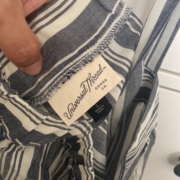 Stripes Top with Buttons - Picture 3 of 4